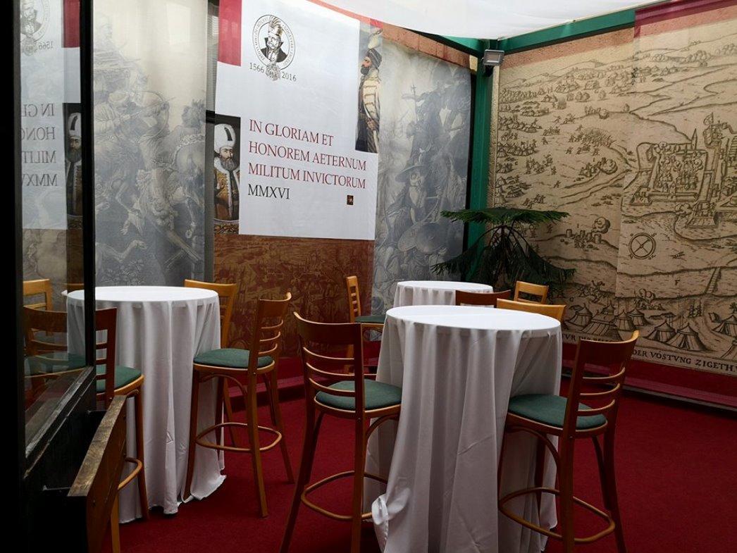 Hotel Oroszlan Szigetvár Екстериор снимка