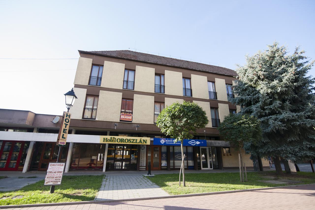 Hotel Oroszlan Szigetvár Екстериор снимка